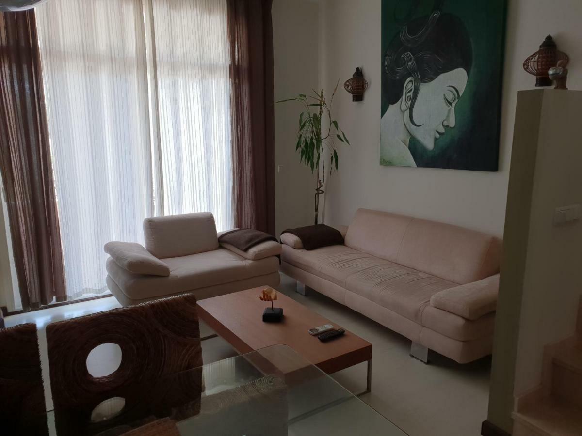 Banyan Cotobro Villa อัลมูเญการ์ ภายนอก รูปภาพ